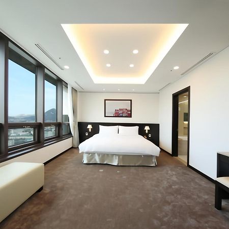 Orakai Insadong Suites Seoul Bagian luar foto