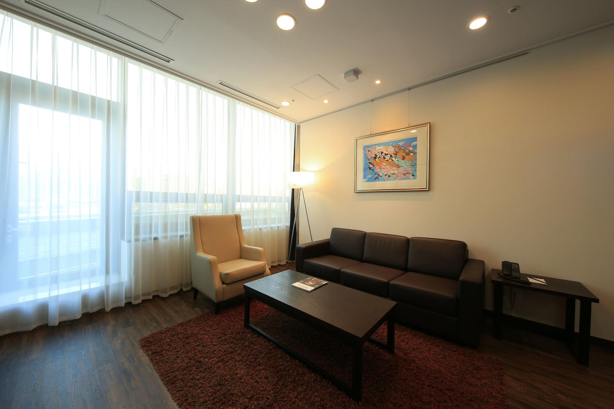 Orakai Insadong Suites Seoul Bagian luar foto