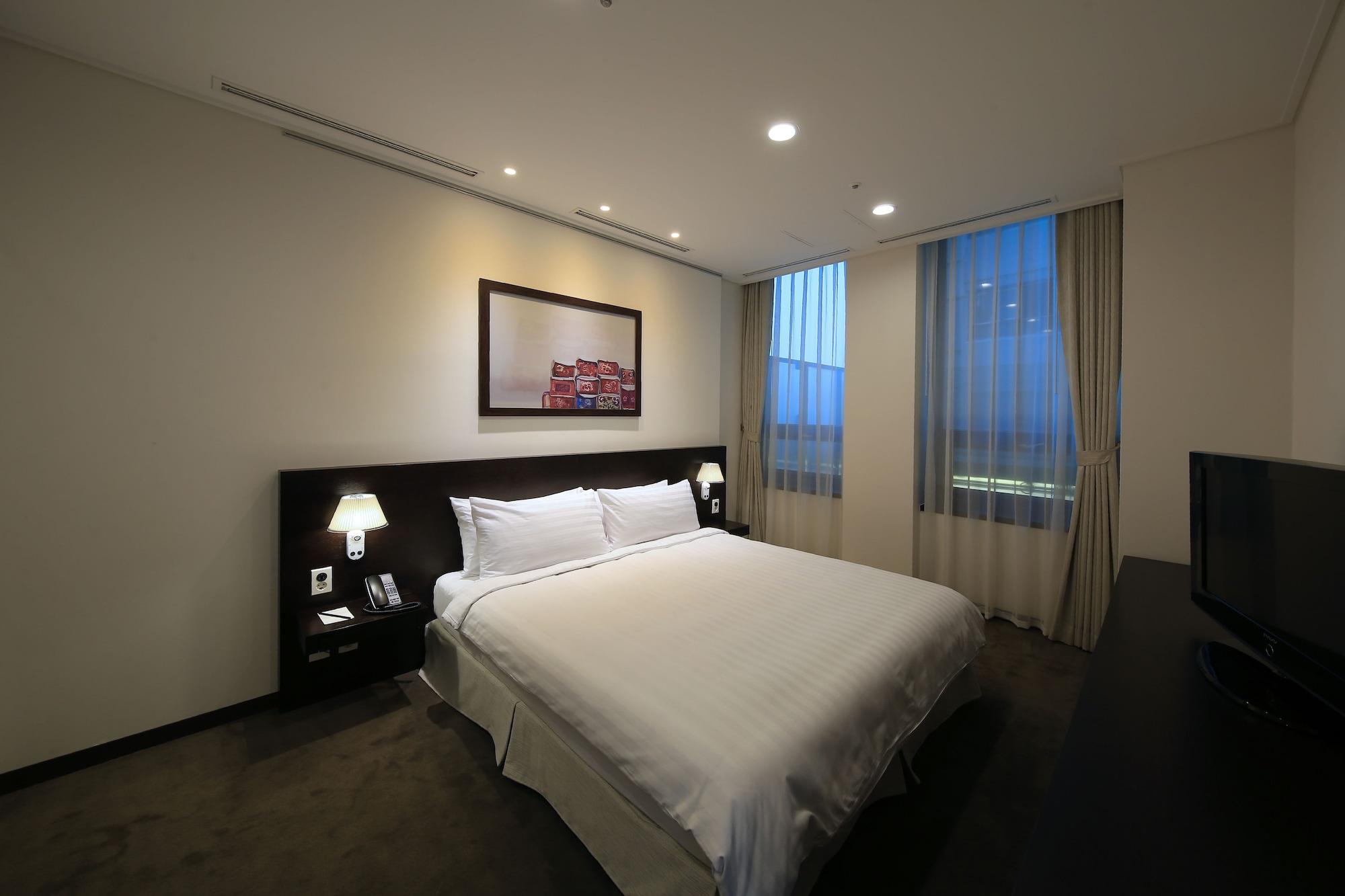Orakai Insadong Suites Seoul Bagian luar foto