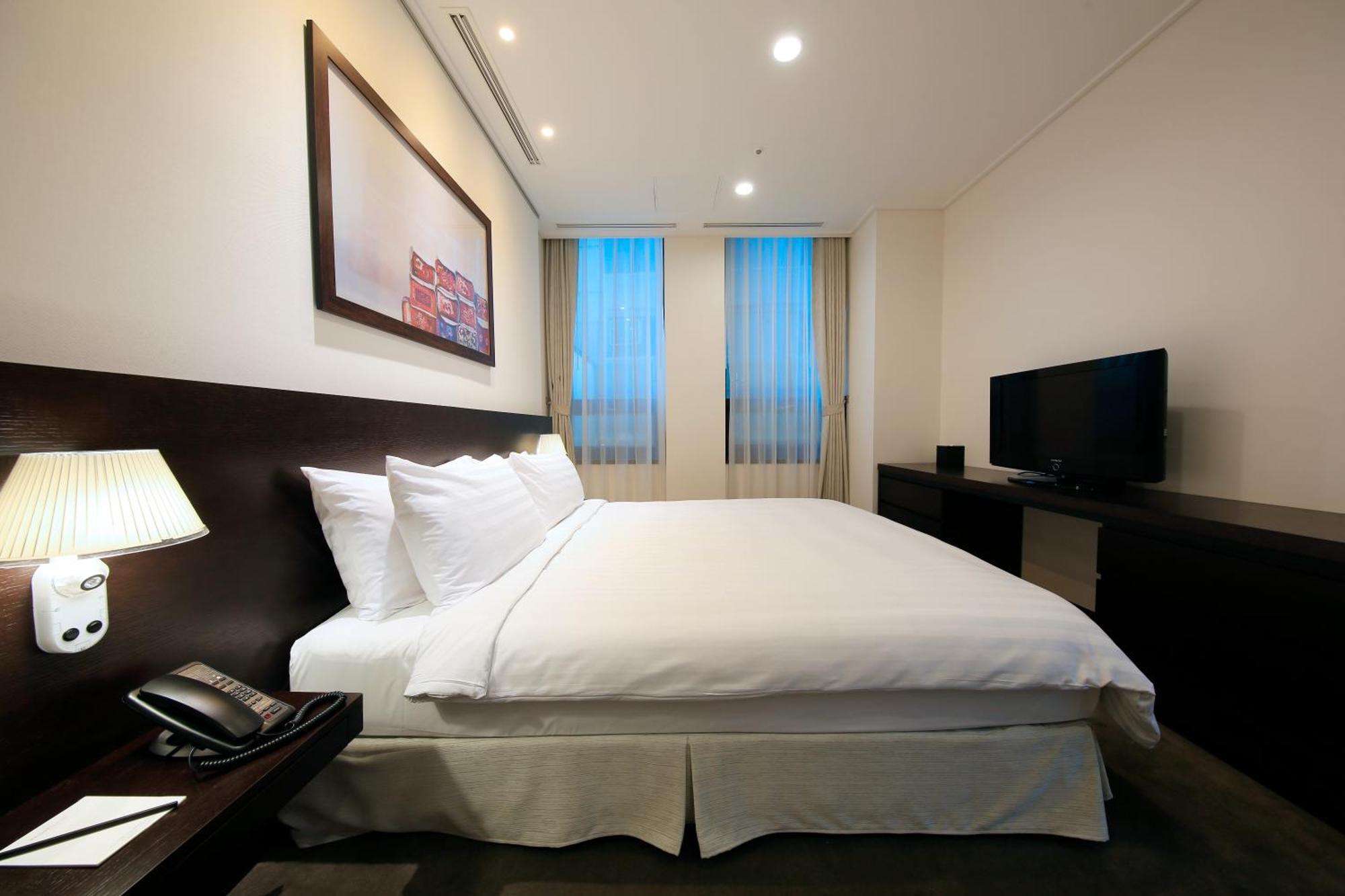 Orakai Insadong Suites Seoul Bagian luar foto