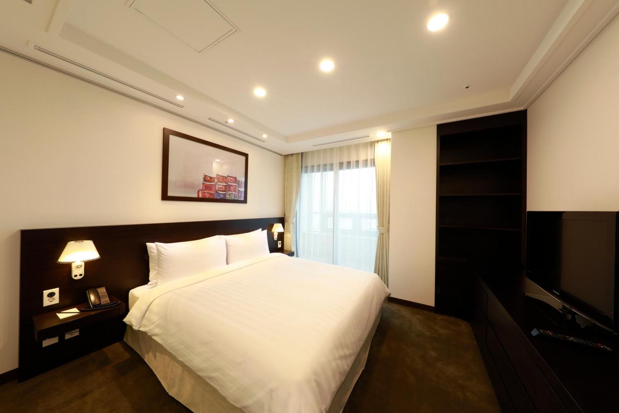 Orakai Insadong Suites Seoul Bagian luar foto