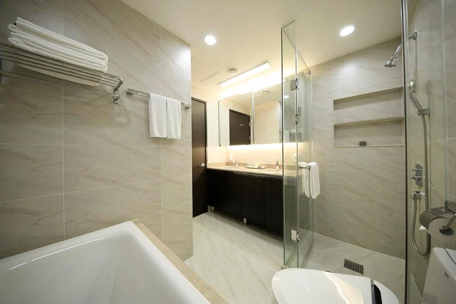 Orakai Insadong Suites Seoul Bagian luar foto