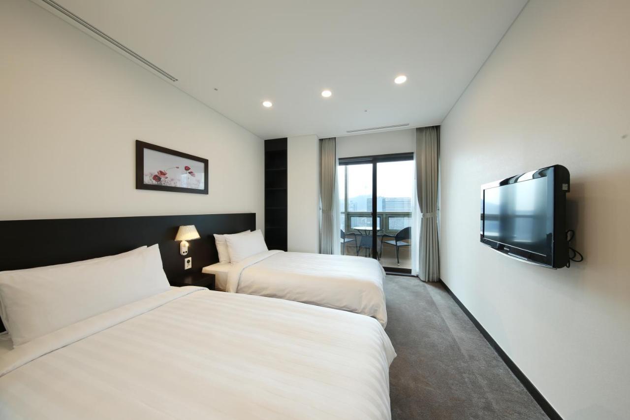 Orakai Insadong Suites Seoul Bagian luar foto