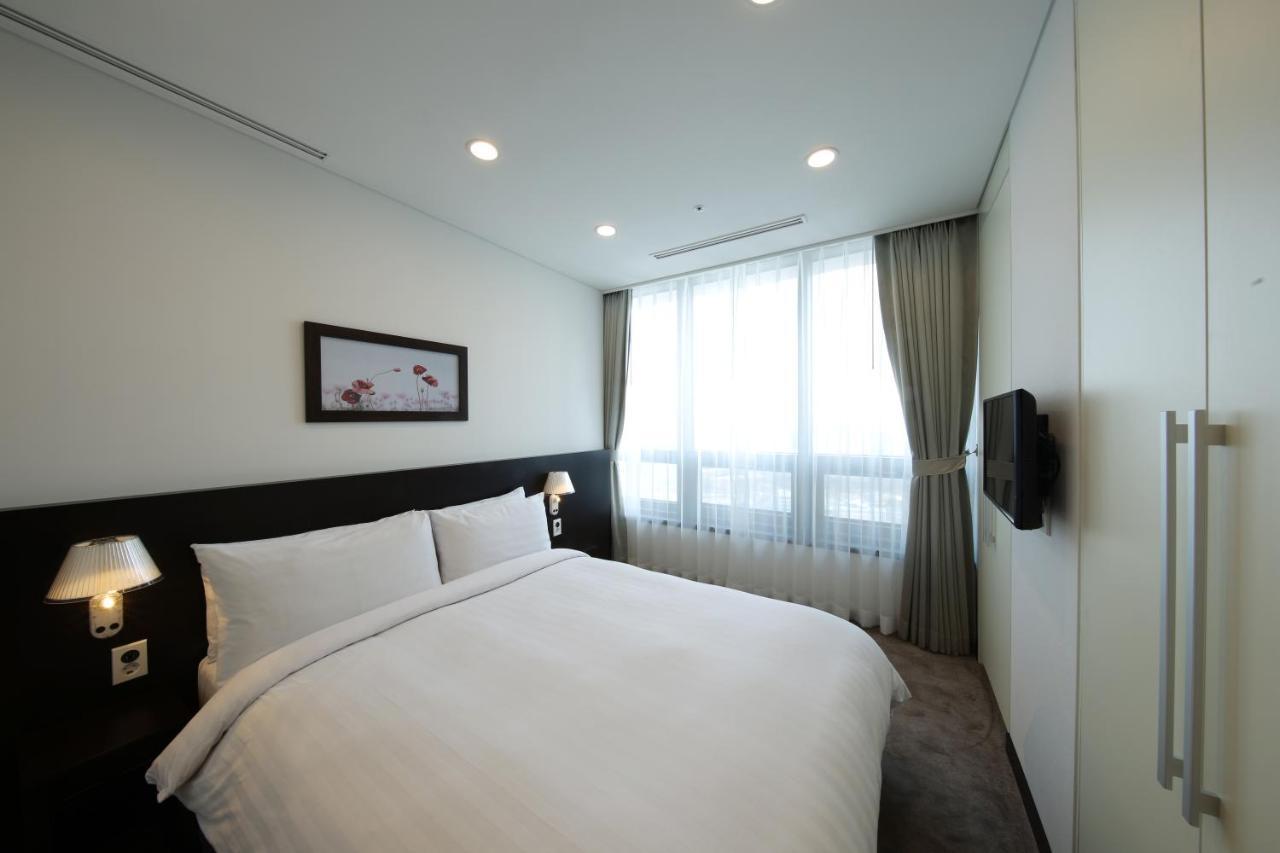 Orakai Insadong Suites Seoul Bagian luar foto